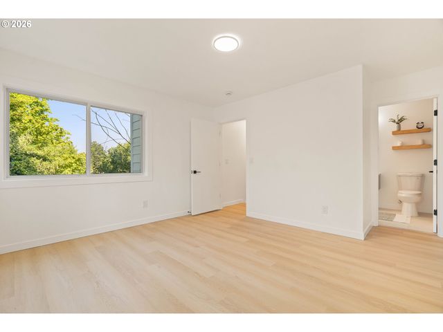 3906 Sw WILBARD St, Portland, OR 97219