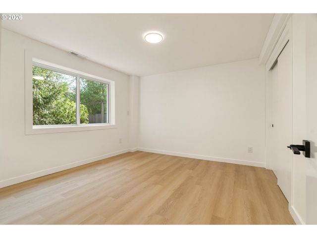 3906 Sw WILBARD St, Portland, OR 97219