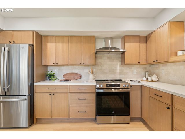 3906 Sw WILBARD St, Portland, OR 97219
