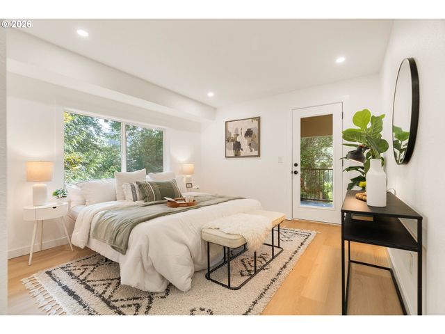 3906 Sw WILBARD St, Portland, OR 97219