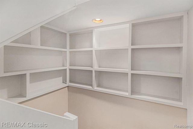 642 East Street 6, Northville, MI 48167