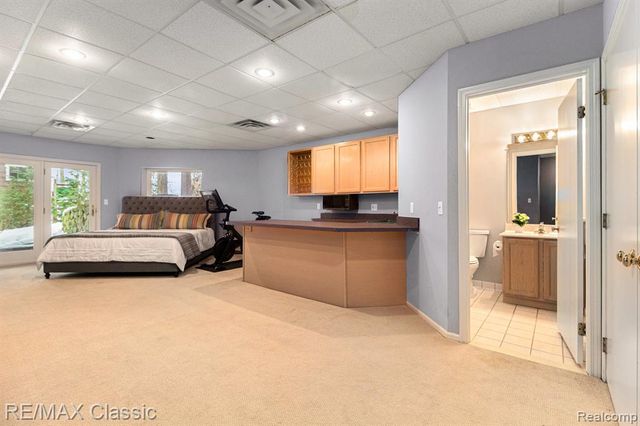 642 East Street 6, Northville, MI 48167