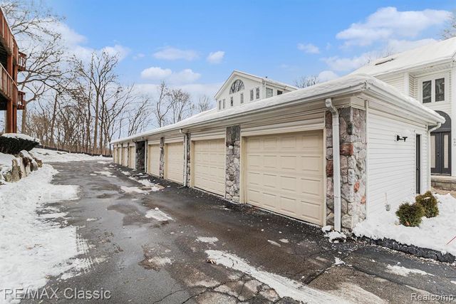 642 East Street 6, Northville, MI 48167