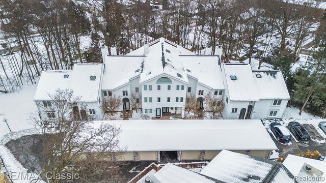 642 East Street 6, Northville, MI 48167