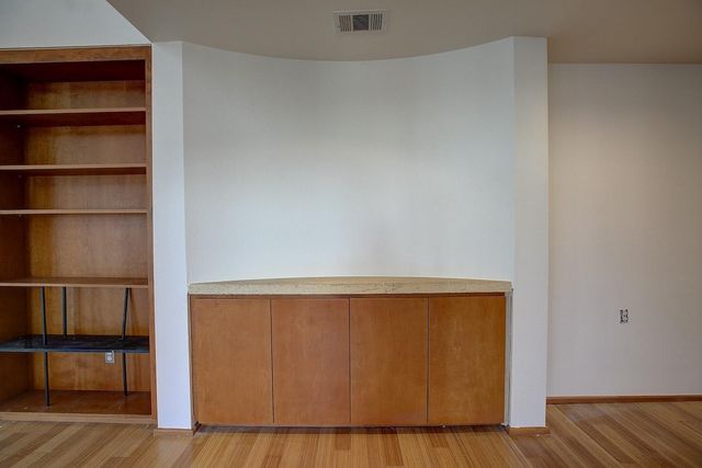 1607 S Elm ST, Georgetown, TX 78626