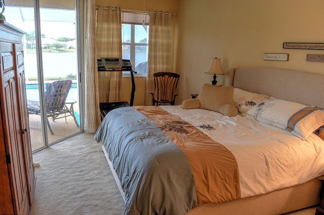 5113 FAR OAK CIRCLE, Sarasota, FL 34238
