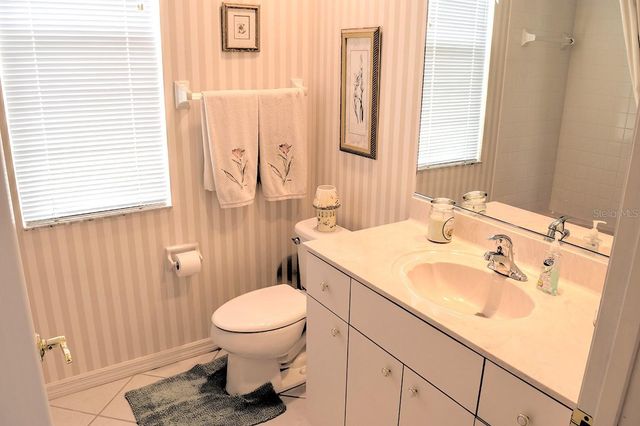 5113 FAR OAK CIRCLE, Sarasota, FL 34238