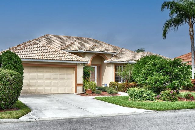 5113 FAR OAK CIRCLE, Sarasota, FL 34238
