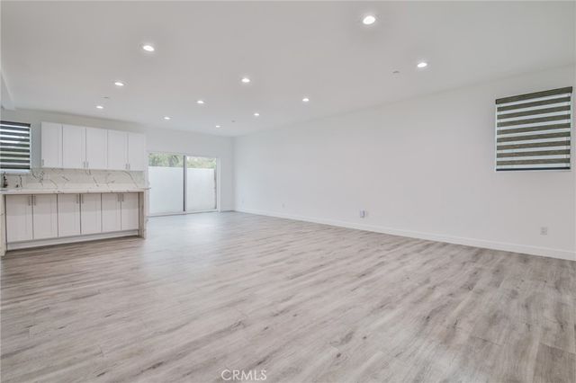 9117 N Nilo Lane, Panorama City, CA 91402