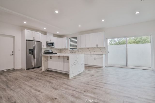 9117 N Nilo Lane, Panorama City, CA 91402