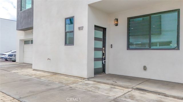 9117 N Nilo Lane, Panorama City, CA 91402
