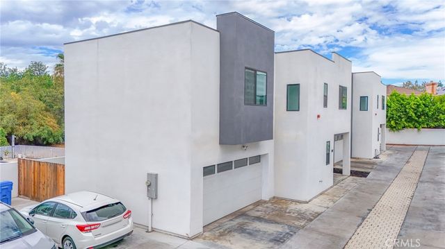 9117 N Nilo Lane, Panorama City, CA 91402