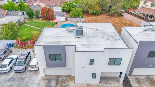 9117 N Nilo Lane, Panorama City, CA 91402