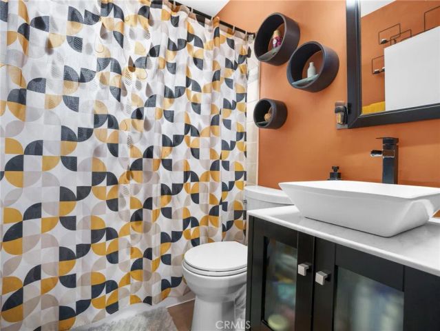 223 E Alru, Rialto, CA 92376