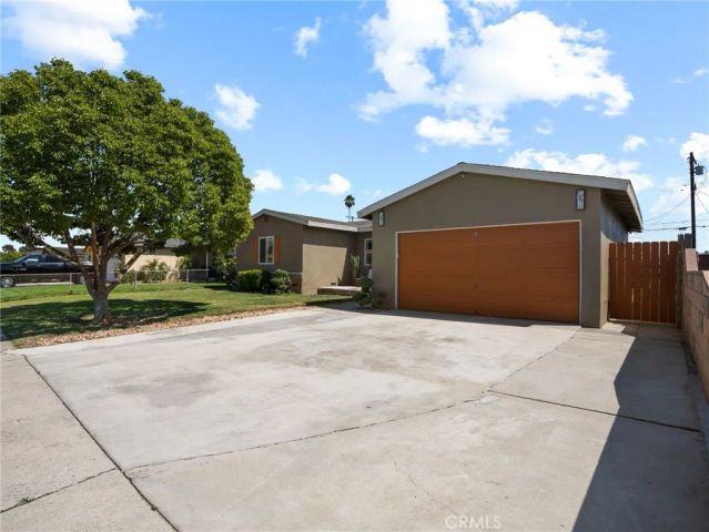 223 E Alru, Rialto, CA 92376