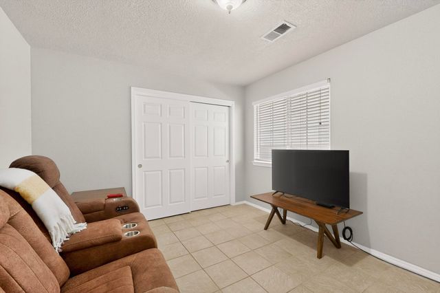 5401 Kokopelli Court NW, Albuquerque, NM 87114