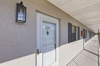 101 LAKE AVENUE NE 215, Largo, FL 33771