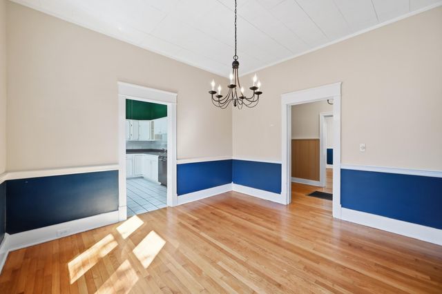 104 S Walnut Street, Wilmore, KY 40390