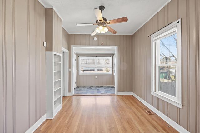 104 S Walnut Street, Wilmore, KY 40390