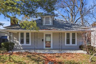 104 S Walnut Street, Wilmore, KY 40390