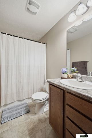 941 Scotts Creek Court, Hickman, NE 68372
