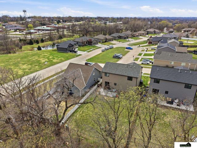 941 Scotts Creek Court, Hickman, NE 68372