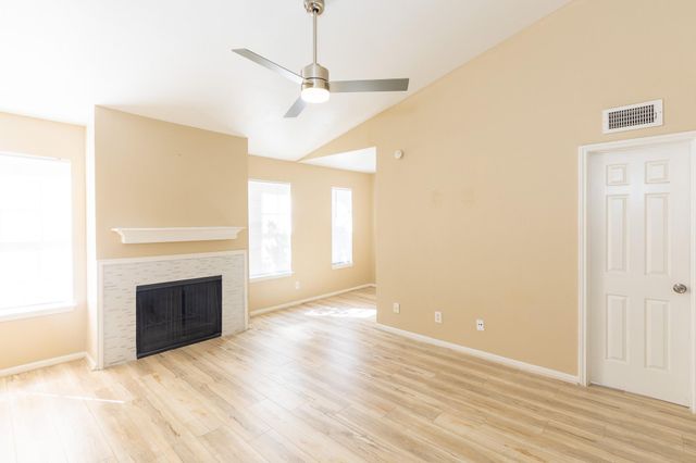 14600 Fonmeadow Drive 1106, Houston, TX 77035