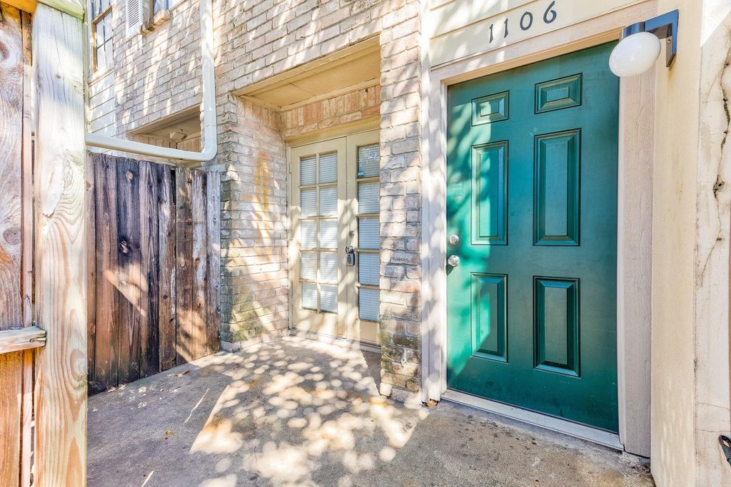 14600 Fonmeadow Drive 1106, Houston, TX 77035