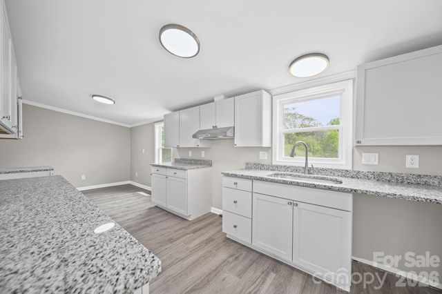 8592 Amanda Lane, Norwood, NC 28128
