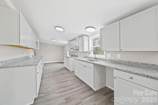 8592 Amanda Lane, Norwood, NC 28128