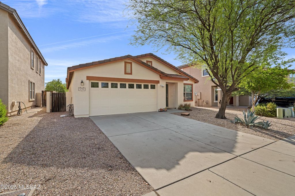 12906 N Yellow Orchid Drive, Oro Valley, AZ 85755