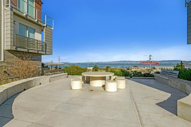 501 Hudson Avenue 304, San Francisco, CA 94124