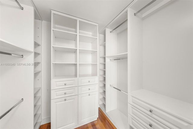 500 Brickell Ave 2901, Miami, FL 33131