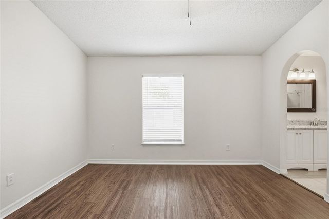 914 STALLION WAY, Valrico, FL 33594