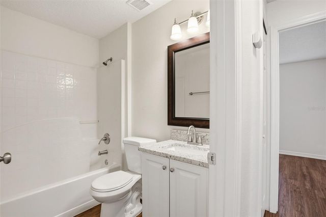 914 STALLION WAY, Valrico, FL 33594