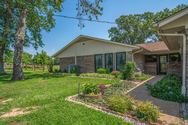 776 Vz County Road 3209, Wills Point, TX 75169