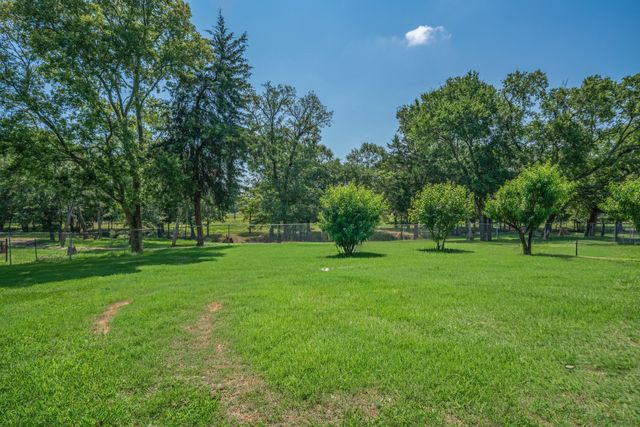 776 Vz County Road 3209, Wills Point, TX 75169