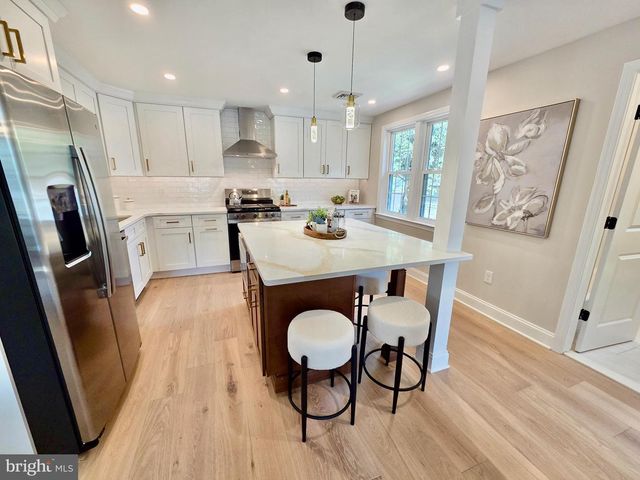 123 RIDLEY DR, Wallingford, PA 19086