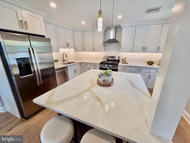 123 RIDLEY DR, Wallingford, PA 19086