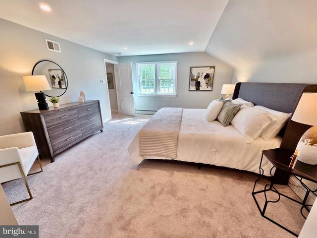 123 RIDLEY DR, Wallingford, PA 19086