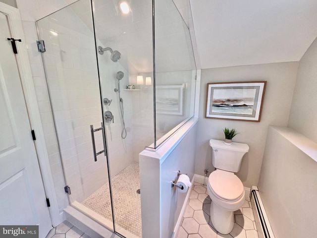 123 RIDLEY DR, Wallingford, PA 19086