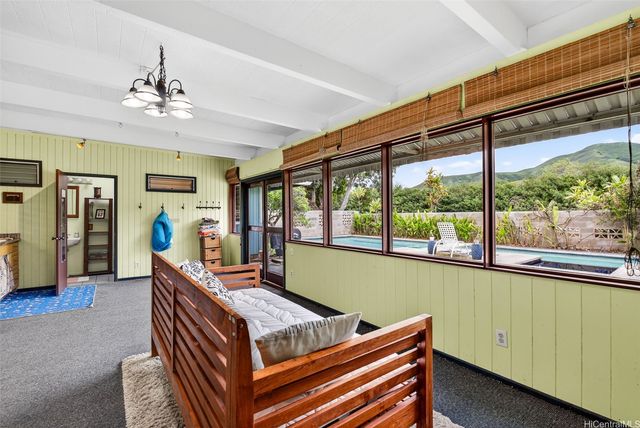 821 Kainui Drive, Kailua, HI 96734