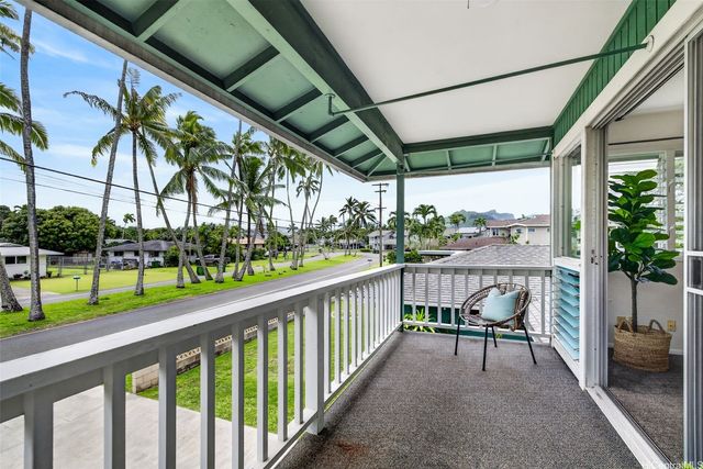 821 Kainui Drive, Kailua, HI 96734