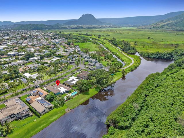 821 Kainui Drive, Kailua, HI 96734