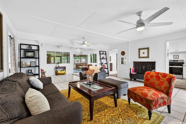 821 Kainui Drive, Kailua, HI 96734