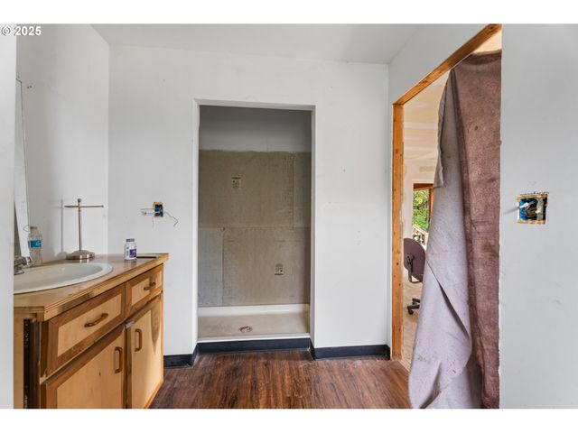 39812 Ne 94TH Ave, La Center, WA 98629