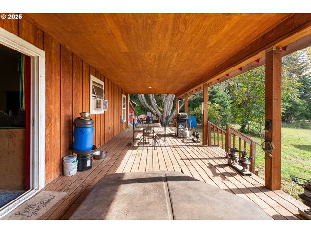 39812 Ne 94TH Ave, La Center, WA 98629