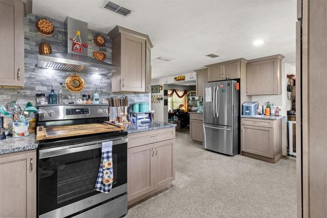 1529 NW 143RD STREET, Gainesville, FL 32606