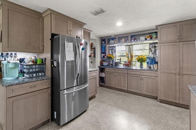 1529 NW 143RD STREET, Gainesville, FL 32606