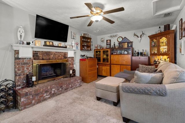 1529 NW 143RD STREET, Gainesville, FL 32606
